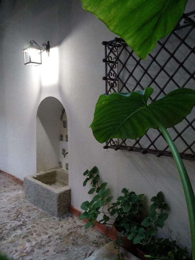 El Patio Del Convento Apartment Toledo Exterior photo